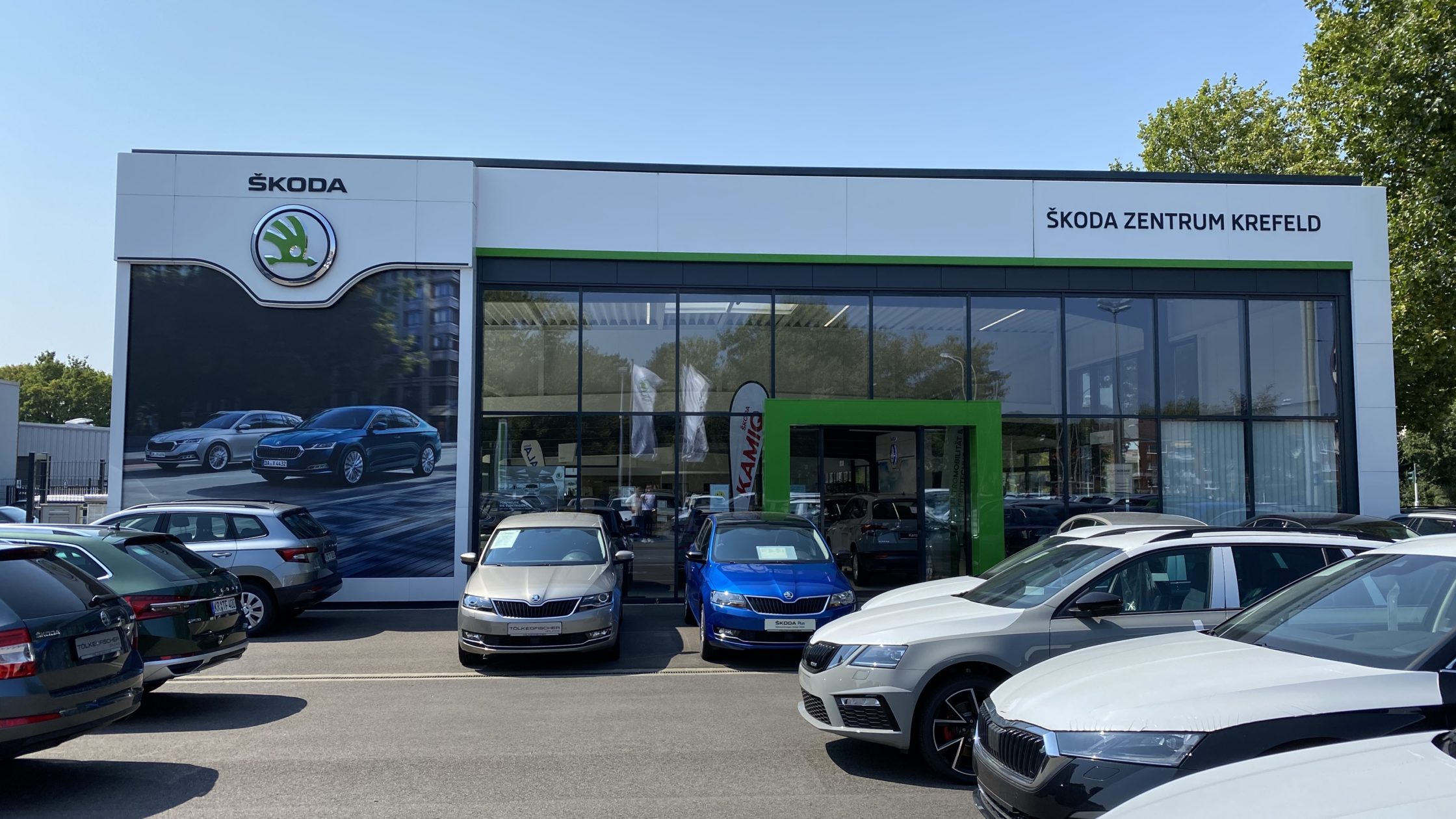 PhotovoltaikAnlage in Krefeld Škoda Zentrum Krefeld Tölke & Fischer